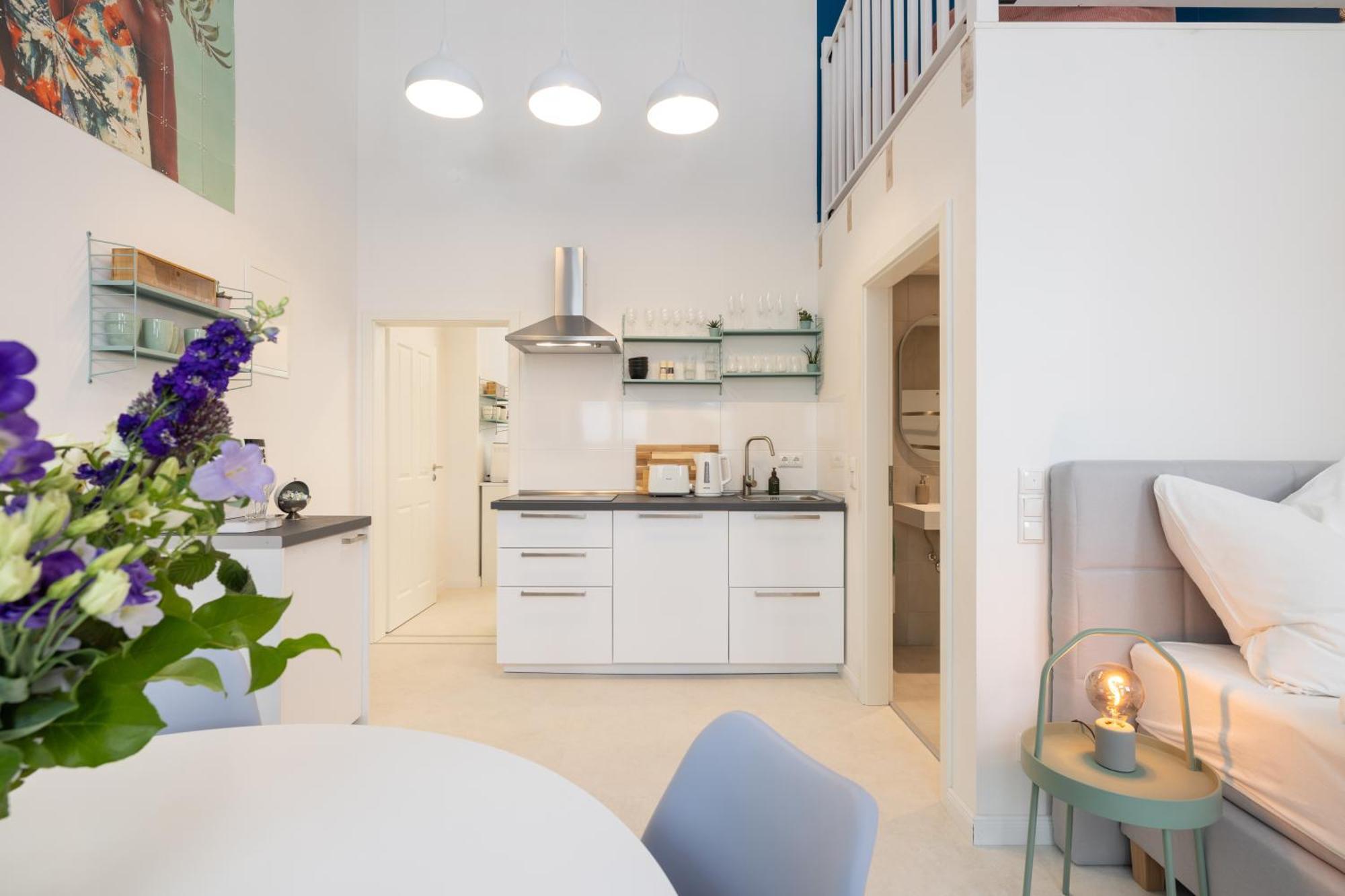 Great 2-Room Loft With 2 Bathrooms And 2 Kitchen Берлин Екстериор снимка
